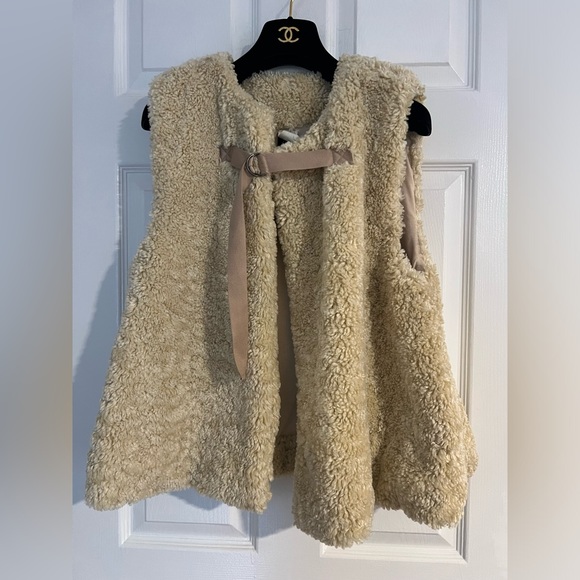 Anthropologie Akemi + Kin Alonna Teddy Layering Vest Cream Off White Sherpa OS - Picture 2 of 13